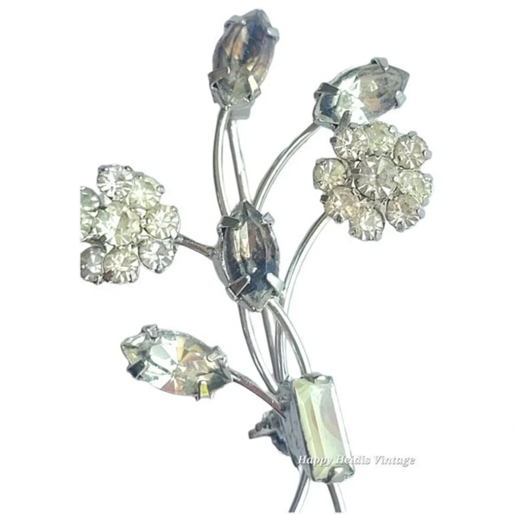 Vintage Silver Tone Rhinestone Delicate Floral Spray Retro Glam Brooch‎ Pin